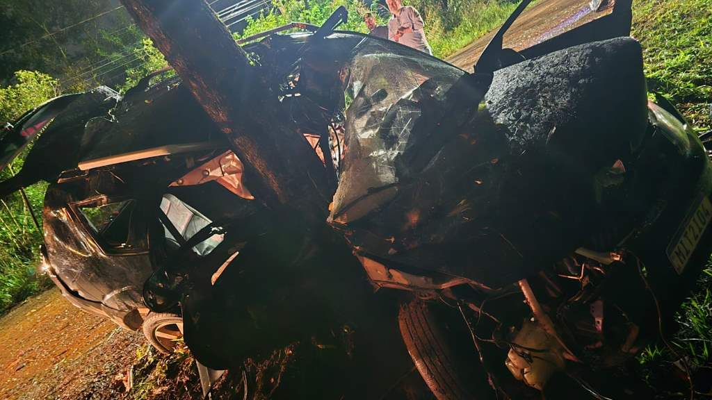Tragédia em Foz do Iguaçu: Duas estudantes morrem em acidente na Avenida Felipe Wandscheer